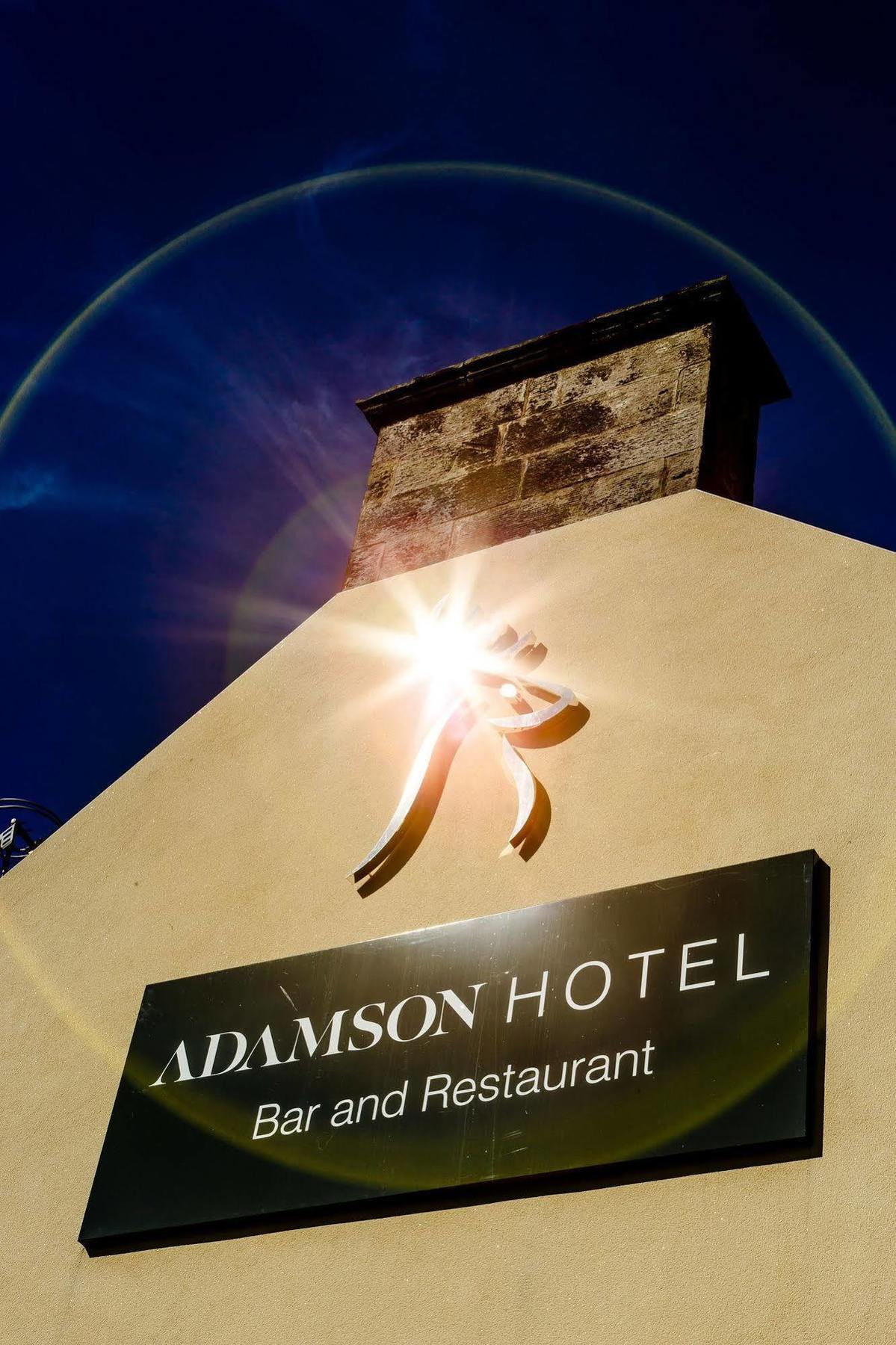 Adamson Hotel Данфермлин Экстерьер фото